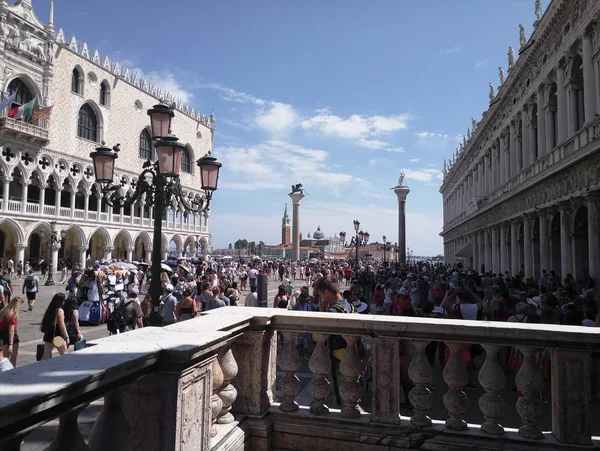 Edifici in piazza San Marco a Venezia — Foto Stock