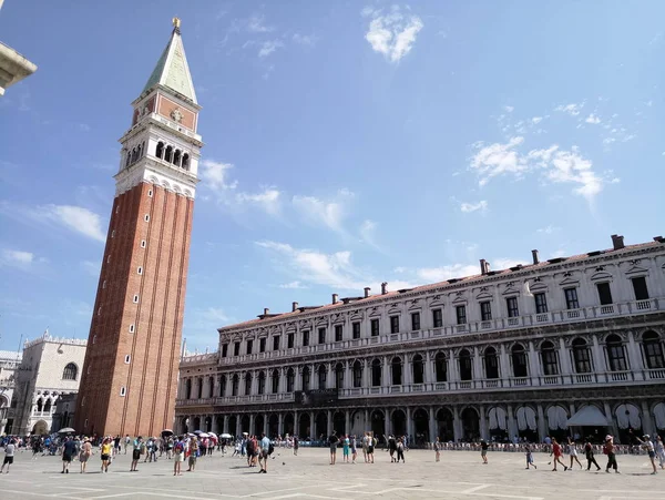 Buildings in san marco square in venice — Stock Photo, Image