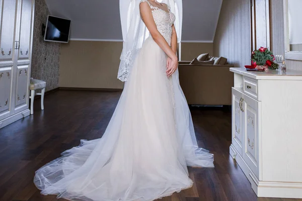 Bride Standing Wearing Wedding Dress Room Cropped Shot — Stock Photo, Image