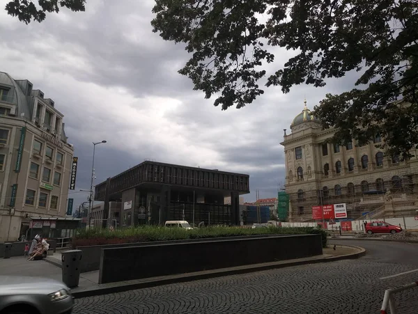 Ulicy centralnej części Pragi w Republice Czeskiej — Zdjęcie stockowe