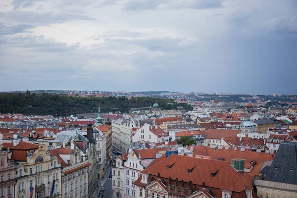 Oude straat van Praag in de Tsjechische Republiek — Stockfoto