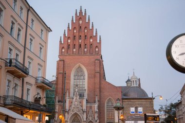 sokaklar ve Binalar Krakow yaz akşamları