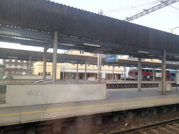 Alan tren penceresinden görüntülemek — Stok fotoğraf