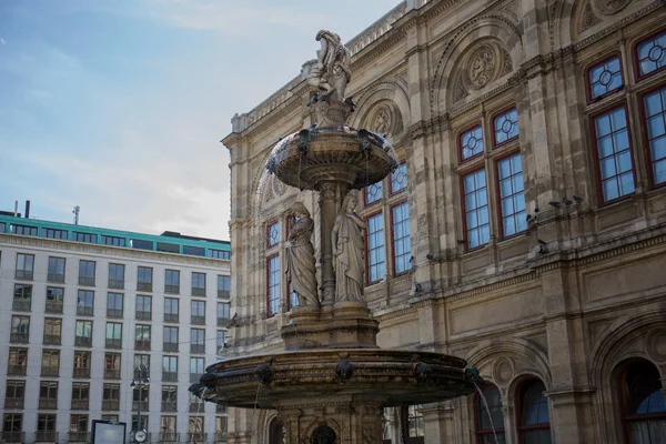 Historic beautiful buildings and streets of the city of vienna — Stock Photo, Image