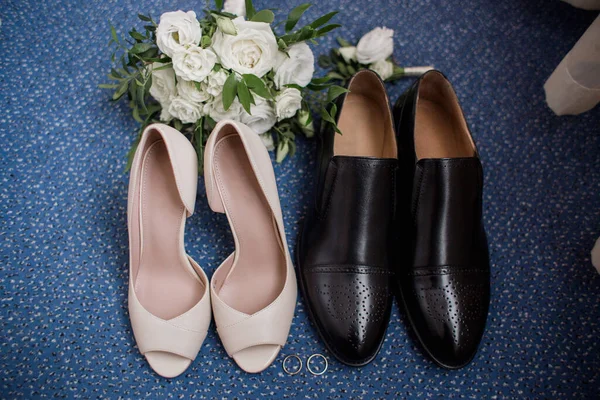 Een Schoenen Van Bruid Bruidegom — Stockfoto