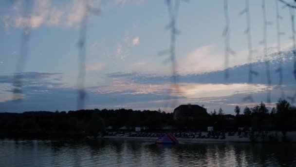 美しい空と夜の湖 — ストック動画