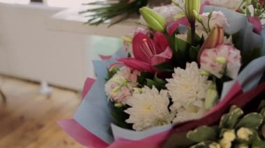 Tatil için bir buket çiçek.