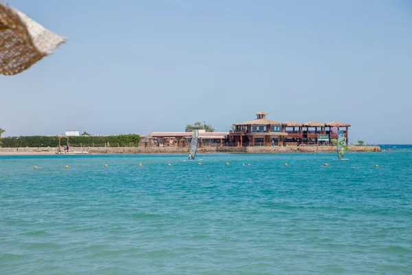 Costa Del Azul Azul Del Mar Contra Cielo — Foto de Stock