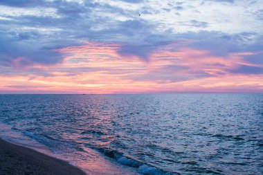 Bulutlu güzel bir gün doğumu