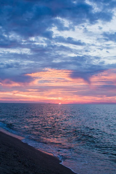 Vacker Soluppgång Vid Havet Med Moln — Stockfoto