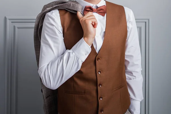 Man Bow Tie Vest Room — Stock Photo, Image