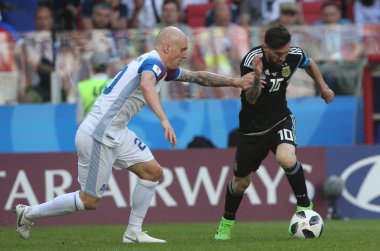 16.06.2018. Moskova, Rusya: Messi ve Hallfredsson FIFA Dünya Kupası Rusya 2018, D grubu, maç sırasında eylem futbol maçı arasında Arjantin v İzlanda Moscow Spartak stadyumu.