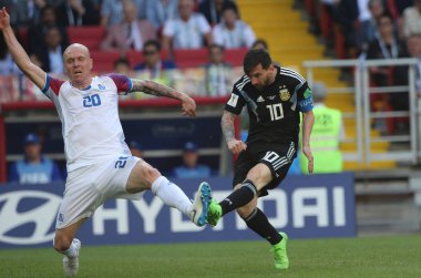 16.06.2018. Moskova, Rusya: Messi ve Hallfredsson FIFA Dünya Kupası Rusya 2018, D grubu, maç sırasında eylem futbol maçı arasında Arjantin v İzlanda Moscow Spartak stadyumu.