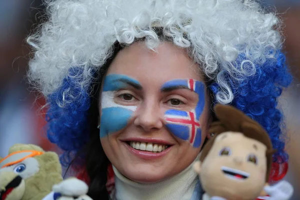 16.06.2018. Moskova, Rusya: Arjantin ve İzlandaca hayranları arasında Arjantin v İzlanda Moscow Spartak stadyumu FIFA Dünya Kupası Rusya 2018, D grubu, futbol maçı maçtan önce standları renk.