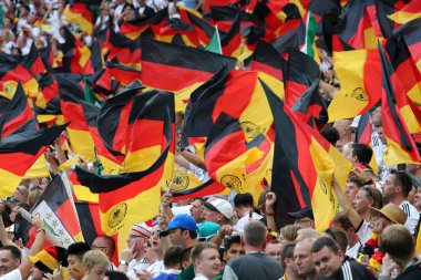 17.06.2018. Moskova, Rusya: Alman ve Meksika hayranları FIFA Dünya Kupası Rusya 2018, F Grubu, futbolda tribünlerde Almanya v Meksika Moskova'da Lujniki Stadyumu arasında eşleme.