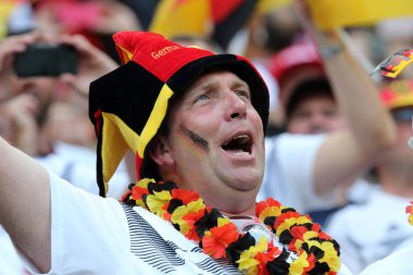 17.06.2018. Moskova, Rusya: Alman ve Meksika hayranları FIFA Dünya Kupası Rusya 2018, F Grubu, futbolda tribünlerde Almanya v Meksika Moskova'da Lujniki Stadyumu arasında eşleme.