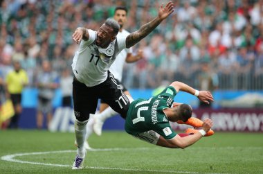 17.06.2018. Moskova, Rusya: Boateng ve Hernandez, futbol FIFA Dünya Kupası Rusya 2018, F Grubu sırasında eylem Almanya v Meksika Moskova'da Lujniki Stadyumu arasında eşleme.