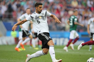 17.06.2018. Moskova, Rusya: Khedira eylem sırasında FIFA Dünya Kupası Rusya 2018, F Grubu, futbol maç arasında Almanya v Meksika Moskova'da Lujniki Stadyumu.