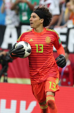 17.06.2018. Moskova, Rusya: Ochoa, futbol FIFA Dünya Kupası Rusya 2018, F Grubu sırasında eylem maç arasında Almanya v Meksika Moskova'da Lujniki Stadyumu.
