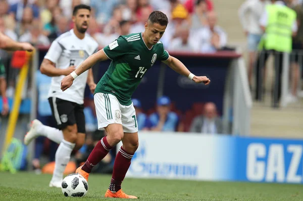17.06.2018. Moskova, Rusya: FIFA Dünya Kupası Rusya 2018, F Grubu, futbol sırasında eylem Hernandez maç arasında Almanya v Meksika Moskova'da Lujniki Stadyumu.
