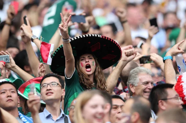 2018 Moscou Rússia Torcedores Mexicanos Celebram Lozano Gol Copa Mundo — Fotografia de Stock