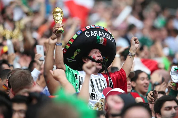 2018 Moscou Rússia Torcedores Mexicanos Celebram Lozano Gol Copa Mundo — Fotografia de Stock