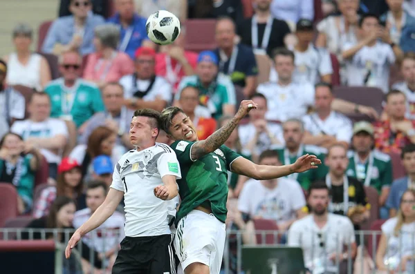 17.06.2018. Moskova, Rusya: Almanya v Meksika Moskova'da Lujniki Stadyumu arasında Draxler ve Salcedo eylem sırasında futbol FIFA Dünya Kupası Rusya 2018, F grubu eşleme.