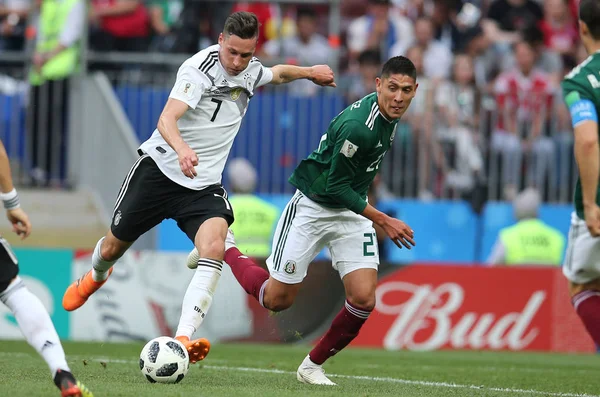 17.06.2018. Moskova, Rusya: Almanya v Meksika Moskova'da Lujniki Stadyumu arasında Draxler ve Alvarez eylem sırasında futbol FIFA Dünya Kupası Rusya 2018, F grubu eşleme.