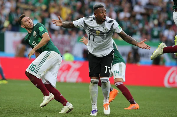 17.06.2018. Moskova, Rusya: Herrera ve Boateng, futbol FIFA Dünya Kupası Rusya 2018, F Grubu sırasında eylem Almanya v Meksika Moskova'da Lujniki Stadyumu arasında eşleme.