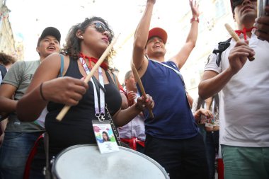 19.06.2018. Moskova, Rusya: dans ve Moskova merkezinde yollar için FIFA Dünya Kupası Rusya 2018 sırasında şarkı hayranları Kolombiya, Meksika, Polonya.