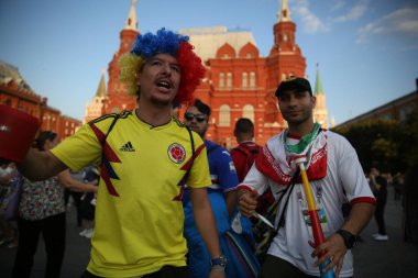 19.06.2018. Moskova, Rusya: dans ve Moskova merkezinde yollar için FIFA Dünya Kupası Rusya 2018 sırasında şarkı hayranları Kolombiya, Meksika, Polonya.
