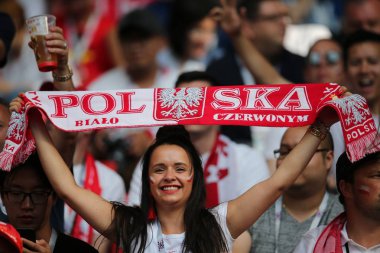 Moskova, Rusya - 19th Haziran 2018: FIFA Dünya Kupası Rusya 2018, H Grubu, futbol tribünlerde Polonya ve Senegal taraftarlara Polonya vs Senegal Moscow Spartak Stadyumu arasında eşleme.