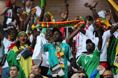 Moskova, Rusya - 19th Haziran 2018: FIFA Dünya Kupası Rusya 2018, H Grubu, futbol tribünlerde Polonya ve Senegal taraftarlara Polonya vs Senegal Moscow Spartak Stadyumu arasında eşleme.