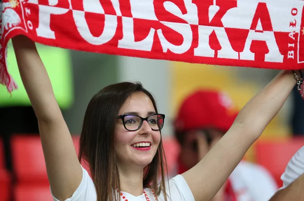 Moskova, Rusya - 19th Haziran 2018: FIFA Dünya Kupası Rusya 2018, H Grubu, futbol tribünlerde Polonya ve Senegal taraftarlara Polonya vs Senegal Moscow Spartak Stadyumu arasında eşleme.