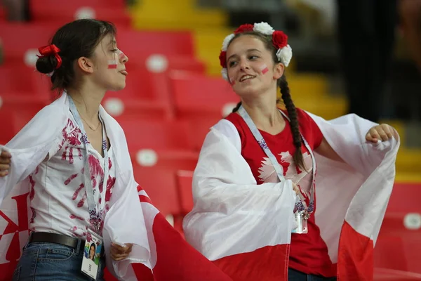 Moskova, Rusya - 19th Haziran 2018: FIFA Dünya Kupası Rusya 2018, H Grubu, futbol tribünlerde Polonya ve Senegal taraftarlara Polonya vs Senegal Moscow Spartak Stadyumu arasında eşleme.