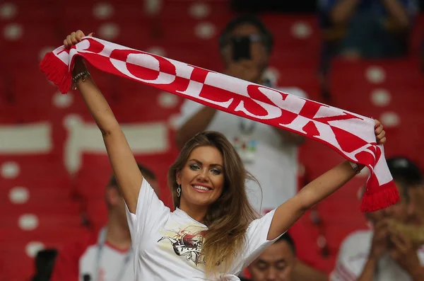 Moskova, Rusya - 19th Haziran 2018: FIFA Dünya Kupası Rusya 2018, H Grubu, futbol tribünlerde Polonya ve Senegal taraftarlara Polonya vs Senegal Moscow Spartak Stadyumu arasında eşleme.