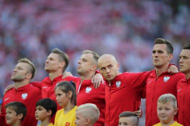 Moskova, Rusya - 19th Haziran 2018: Polonya oyuncular Milli Marşı FIFA Dünya Kupası Rusya 2018, H Grubu, futbol sırasında Polonya vs Senegal Spartak Stadium Moskova arasında eşleme