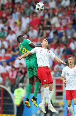 Moskova, Rusya - 19th Haziran 2018: Alfred N'Diaye, Arkadiusz Milik eylem sırasında FIFA Dünya Kupası Rusya 2018, H Grubu, futbol Polonya vs Senegal Spartak Stadium Moskova arasında eşleme