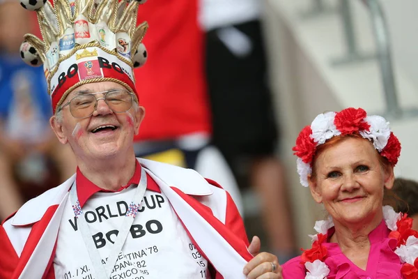 Moskova, Rusya - 19th Haziran 2018: FIFA Dünya Kupası Rusya 2018, H Grubu, futbol tribünlerde Polonya ve Senegal taraftarlara Polonya vs Senegal Moscow Spartak Stadyumu arasında eşleme.