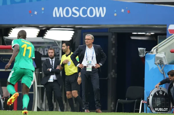 2018 莫斯科 Nawalka 在行动期间在国际足联世界杯俄国 2018 之间的橄榄球比赛塞内加尔在莫斯科的斯巴达体育场 — 图库照片