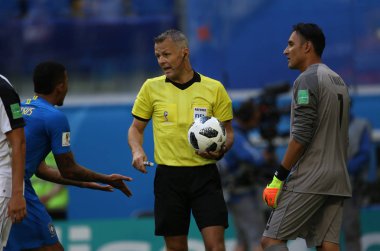 22.06.2018. Saint Petersburg, Rusya: hakem Kupers eylem sırasında FIFA Dünya Kupası Rusya 2018, E Grubu, futbol Brezilya V Costarica Saint Petersburg Stadyumu arasında eşleme.