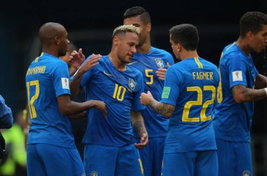22.06.2018. Saint Petersburg, Rusya: Neymar Skor Gol kutlamak ve FIFA Dünya Kupası Rusya 2018, E Grubu, futbol Brezilya V Costarica Saint Petersburg Stadyumu arasında eşleme.