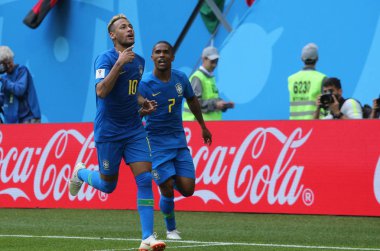 22.06.2018. Saint Petersburg, Rusya: Neymar Skor Gol kutlamak ve FIFA Dünya Kupası Rusya 2018, E Grubu, futbol Brezilya V Costarica Saint Petersburg Stadyumu arasında eşleme.