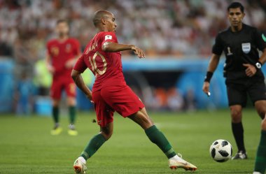 25.06.2018. Saransk, Rusça: Joao Mario Eylem sırasında FIFA Dünya Kupası Rusya 2018, B grubu, futbol maç arasında Iran V Portekiz Mordovia Saransk Arena Stadyumu.