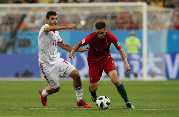 25.06.2018. Saransk, Rusça: Raphael Guerreiro eylem sırasında FIFA Dünya Kupası Rusya 2018, B grubu, futbol maç arasında Iran V Portekiz Mordovia Saransk Arena Stadyumu.