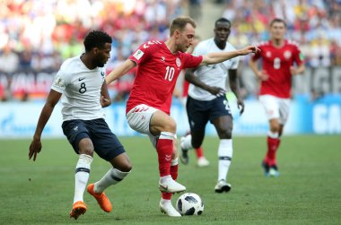 26.06.2018. Moskova, Rusya: Danimarka V Fransa Luzhniki Stadı Moskova arasında Thomas Lemar, Christian Eriksen eylem sırasında FIFA Dünya Kupası Rusya 2018, C grubu, futbol maç.