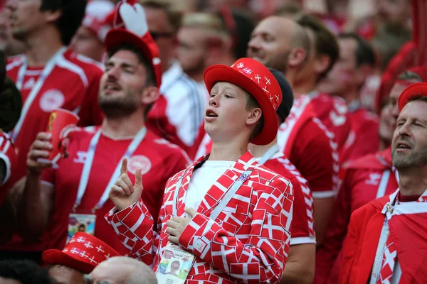 26.06.2018. Moskova, Rusya: Danimarka fanlar üzerinde duruyor FIFA Dünya Kupası Rusya 2018, C grubu, futbolda Danimarka V Fransa Luzhniki Stadı Moskova arasında eşleme.