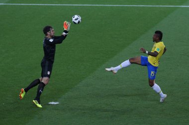 27.06.2018. Moskova, Rusya: Gabriel İsa Skor Gol FIFA Dünya Kupası Rusya 2018, E Grubu, futbol sırasında Sırbistan Vs Brezilya yılında Spartak stadyumu Moskova'da arasında eşleme.