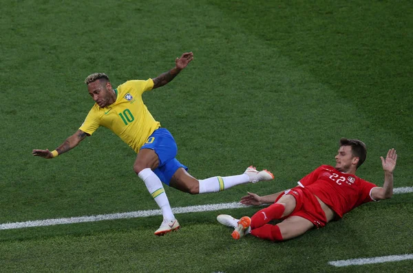 2018 スパルタク モスクワでスタジアムのセルビア対ブラジル間モスクワ ロシア語 Neymar サッカーの Fifa ワールド カップ ロシア — ストック写真