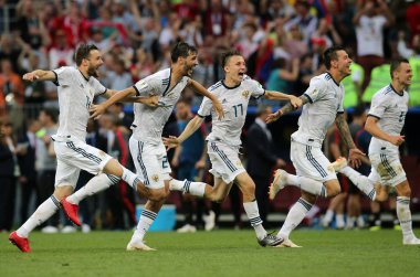 01.07.2018. Moskova, Rusya: Rusya takım kutlamak zafer içinde FIFA Dünya Kupası Rusya 2018, İspanya Vs Rusya Moskova'da Lujniki Stadyumu arasında görüþ son futbol maç.